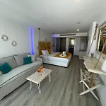 Ocean Dreams - By The Harbour 4*