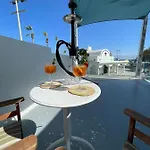Ocean Dreams - By The Harbour