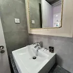 Ocean Dreams - By The Harbour 4*