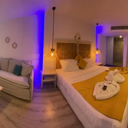 Ocean Dreams - By The Harbour Ayia Napa