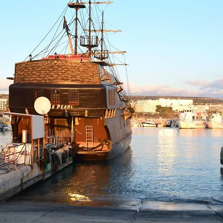 Ocean Dreams - By The Harbour Ayia Napa