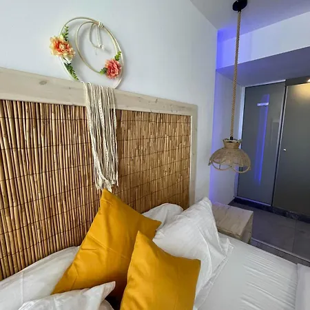 Ocean Dreams - By The Harbour 4*