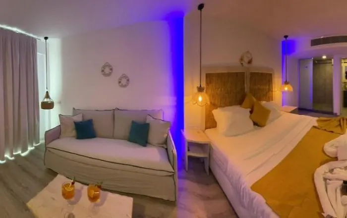 Ocean Dreams - By The Harbour Bed and breakfast 4*