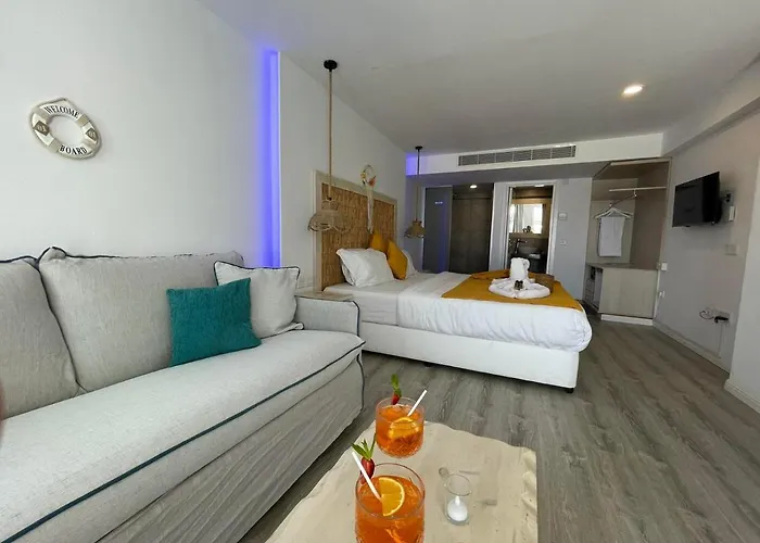 Ocean Dreams - By The Harbour Bed & Breakfast 4*