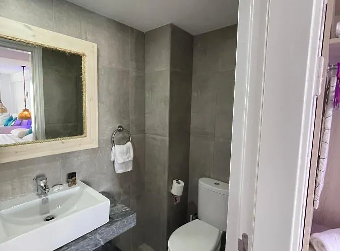 Bed & Breakfast Ocean Dreams - By The Harbour Ayia Napa