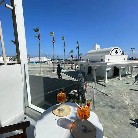 Ocean Dreams - By The Harbour Bed and breakfast *