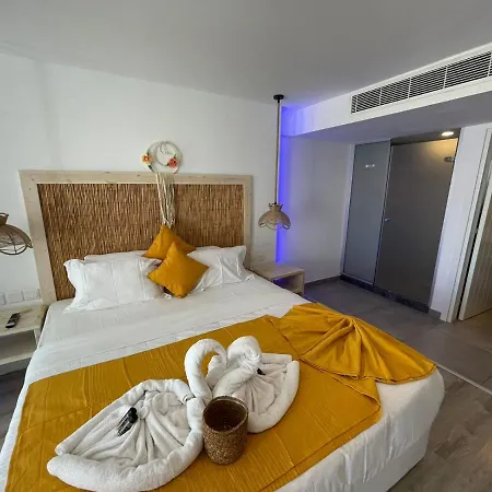 Ocean Dreams - By The Harbour Bed and breakfast Ayia Napa